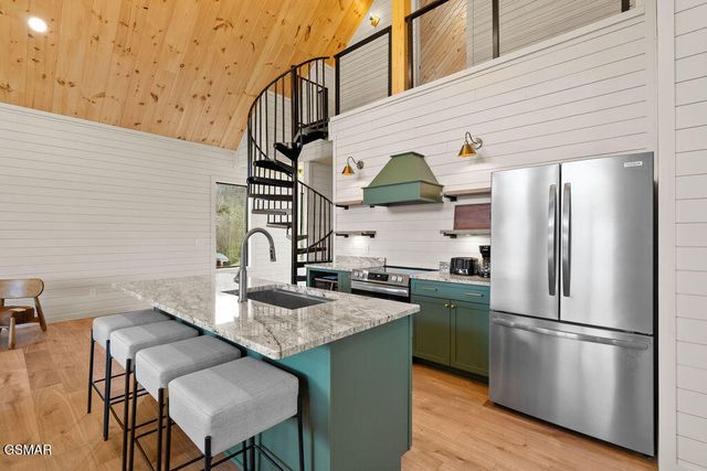 1863 Bluff Ridge Road, Sevierville, TN 37876