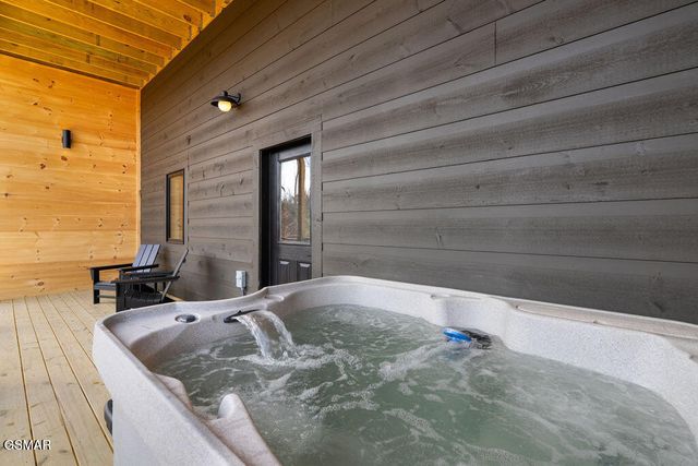 1863 Bluff Ridge Road, Sevierville, TN 37876