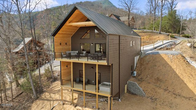 1863 Bluff Ridge Road, Sevierville, TN 37876