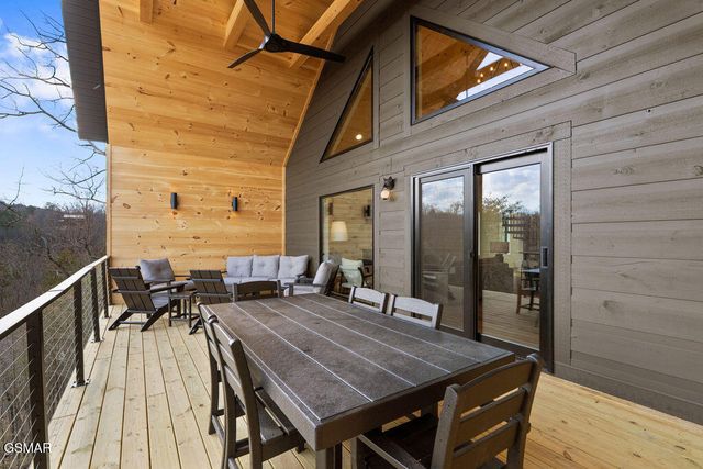 1863 Bluff Ridge Road, Sevierville, TN 37876