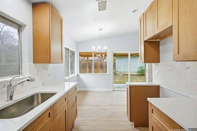 16430 Oak Rock, San Antonio, TX 78247