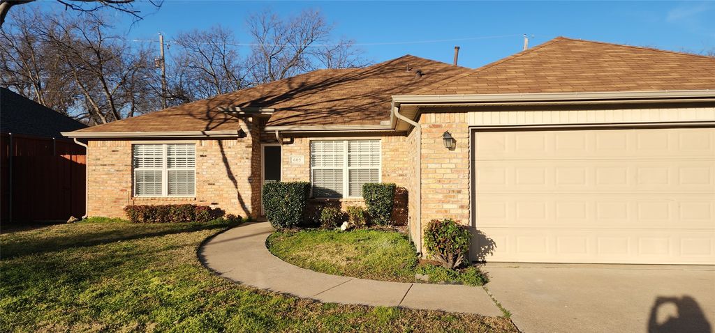 605 Blair Drive, Lewisville, TX 75057