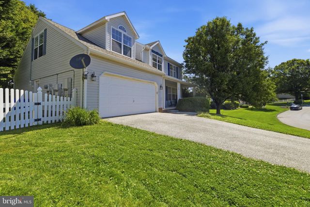 16 LIBERTY AVE, New Freedom, PA 17349