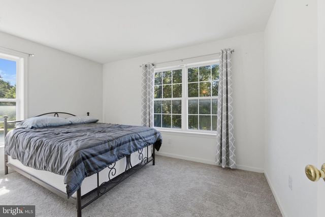 16 LIBERTY AVE, New Freedom, PA 17349