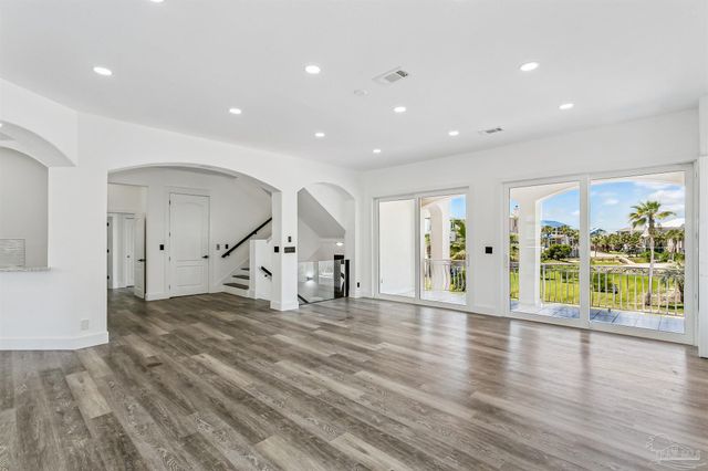 21 E Galvez Ct, Pensacola Beach, FL 32561