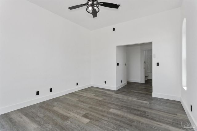 21 E Galvez Ct, Pensacola Beach, FL 32561