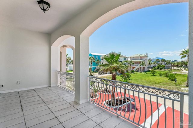 21 E Galvez Ct, Pensacola Beach, FL 32561