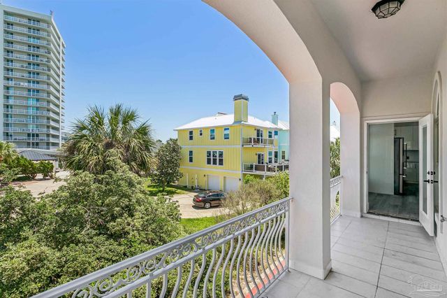 21 E Galvez Ct, Pensacola Beach, FL 32561