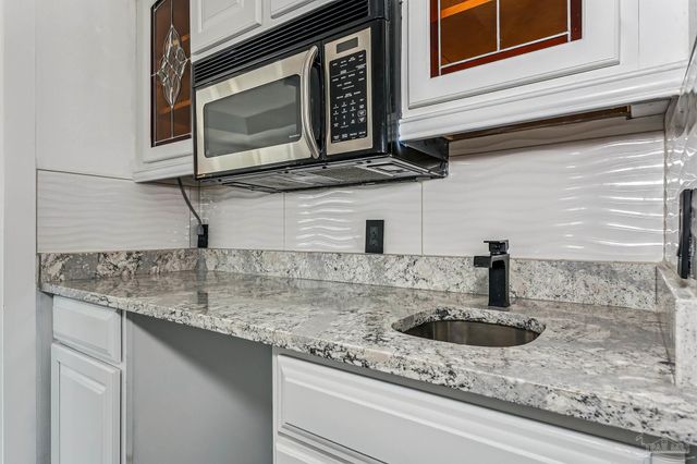 21 E Galvez Ct, Pensacola Beach, FL 32561