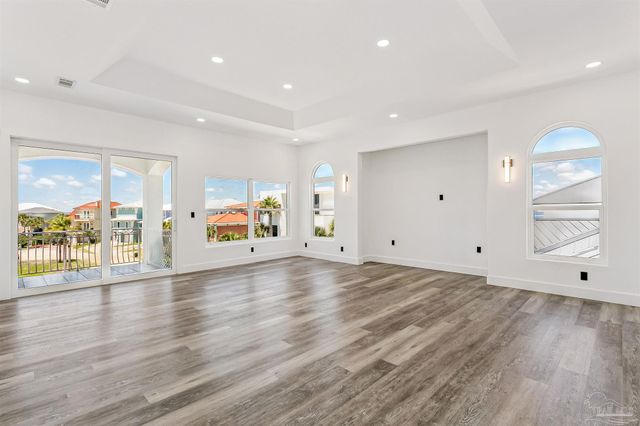 21 E Galvez Ct, Pensacola Beach, FL 32561
