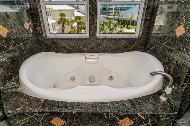 21 E Galvez Ct, Pensacola Beach, FL 32561