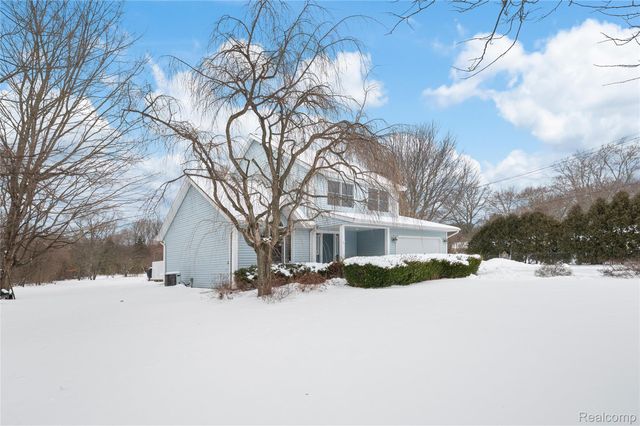 1928 Orchard Drive, Stevensville Village, MI 49127