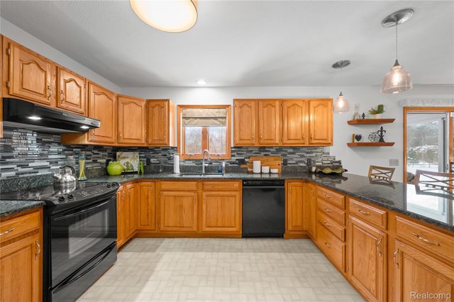 1928 Orchard Drive, Stevensville Village, MI 49127