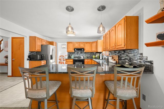 1928 Orchard Drive, Stevensville Village, MI 49127