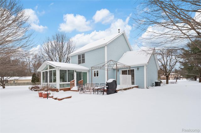 1928 Orchard Drive, Stevensville Village, MI 49127