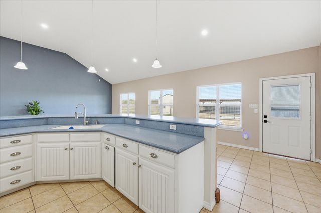 1616 Nash Howard Road, Waxahachie, TX 75165