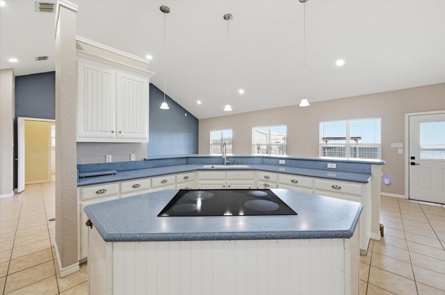 1616 Nash Howard Road, Waxahachie, TX 75165