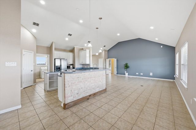 1616 Nash Howard Road, Waxahachie, TX 75165