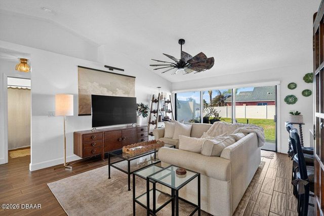 6701 Calistoga Circle, Port Orange, FL 32128