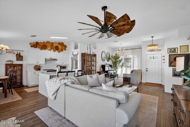 6701 Calistoga Circle, Port Orange, FL 32128