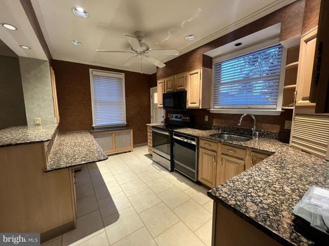 1337 BLEIGH AVE, Philadelphia, PA 19111