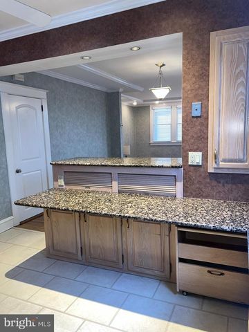 1337 BLEIGH AVE, Philadelphia, PA 19111