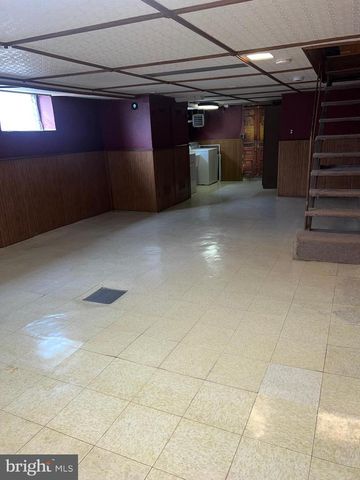 1337 BLEIGH AVE, Philadelphia, PA 19111