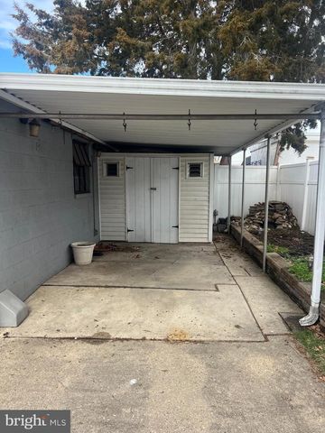 1337 BLEIGH AVE, Philadelphia, PA 19111