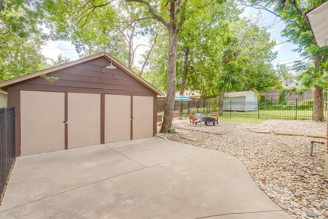 2204 Ashland Avenue, Fort Worth, TX 76107