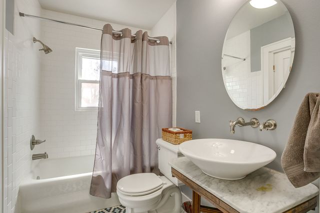 2204 Ashland Avenue, Fort Worth, TX 76107