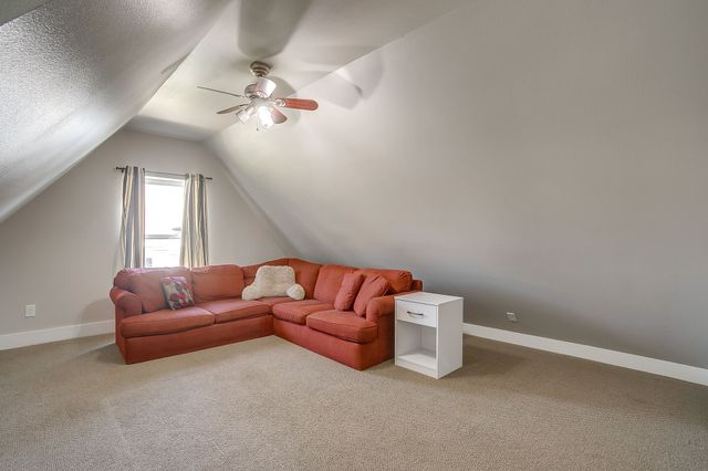 2204 Ashland Avenue, Fort Worth, TX 76107