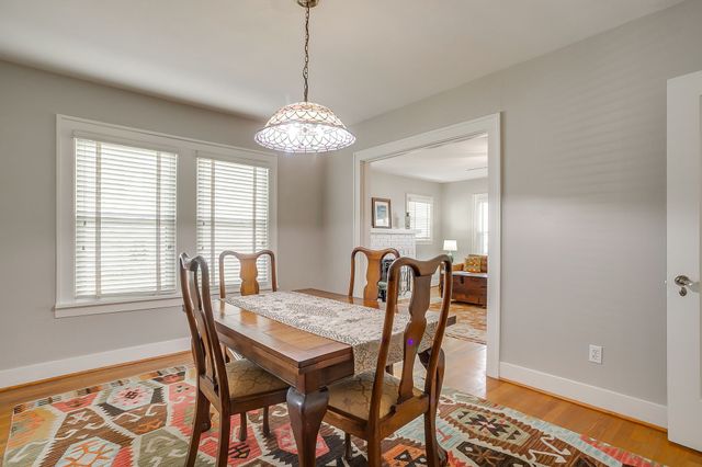 2204 Ashland Avenue, Fort Worth, TX 76107