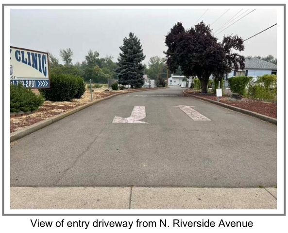 824 N Riverside Avenue, Medford, OR 97501