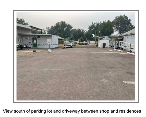 824 N Riverside Avenue, Medford, OR 97501