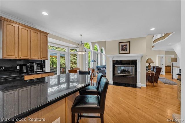 6324 Wildwood Lane, West Bloomfield Charter Township, MI 48324