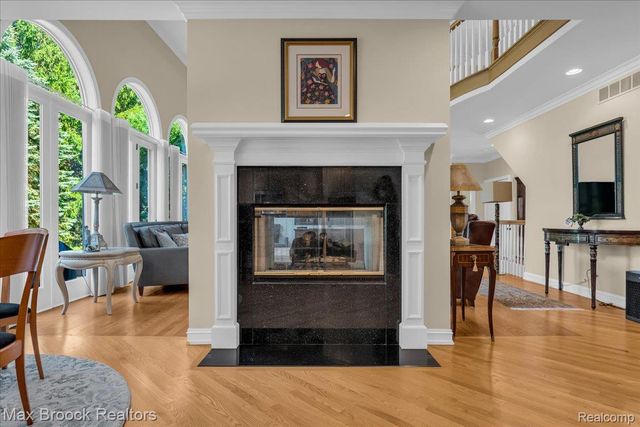 6324 Wildwood Lane, West Bloomfield Charter Township, MI 48324