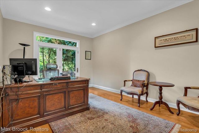 6324 Wildwood Lane, West Bloomfield Charter Township, MI 48324