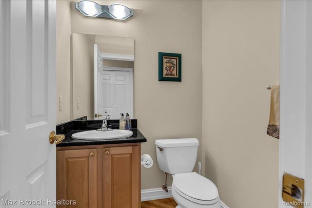 6324 Wildwood Lane, West Bloomfield Charter Township, MI 48324