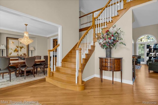 6324 Wildwood Lane, West Bloomfield Charter Township, MI 48324