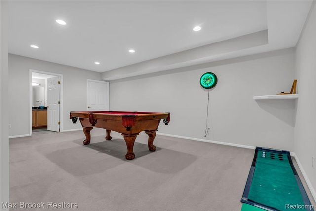 6324 Wildwood Lane, West Bloomfield Charter Township, MI 48324