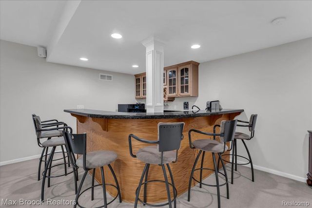 6324 Wildwood Lane, West Bloomfield Charter Township, MI 48324