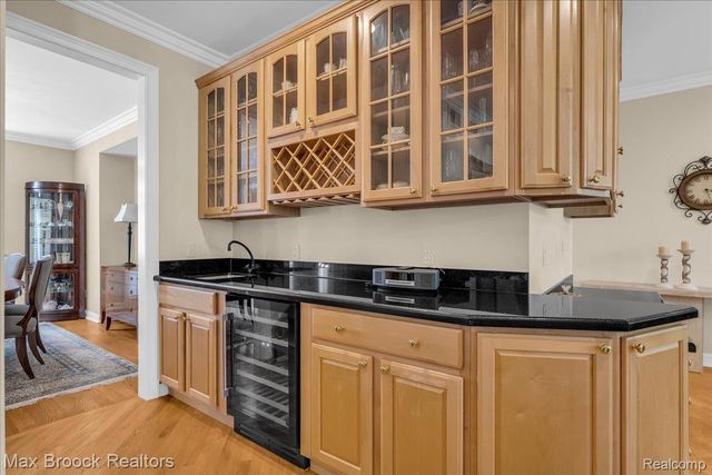 6324 Wildwood Lane, West Bloomfield Charter Township, MI 48324