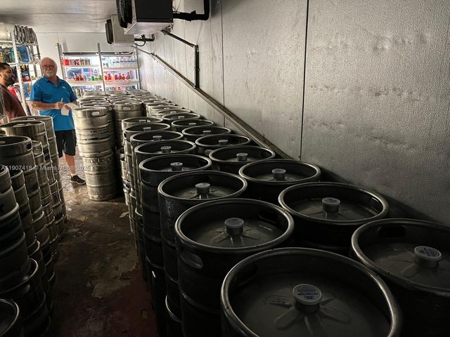 6827 Stirling, Davie, FL 33314