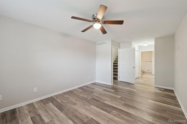 816 Nelsons Ridge Drive, Howell, MI 48843