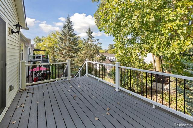 816 Nelsons Ridge Drive, Howell, MI 48843