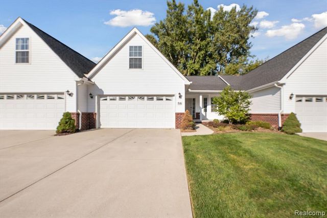 816 Nelsons Ridge Drive, Howell, MI 48843