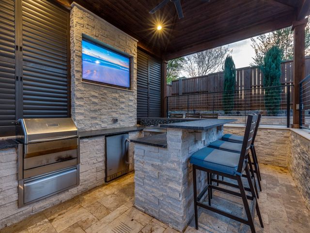 10937 Smoky Oak Trail, Flower Mound, TX 76226
