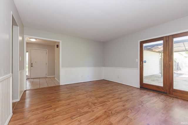 1504 W Tree Lane, Muncie, IN 47302