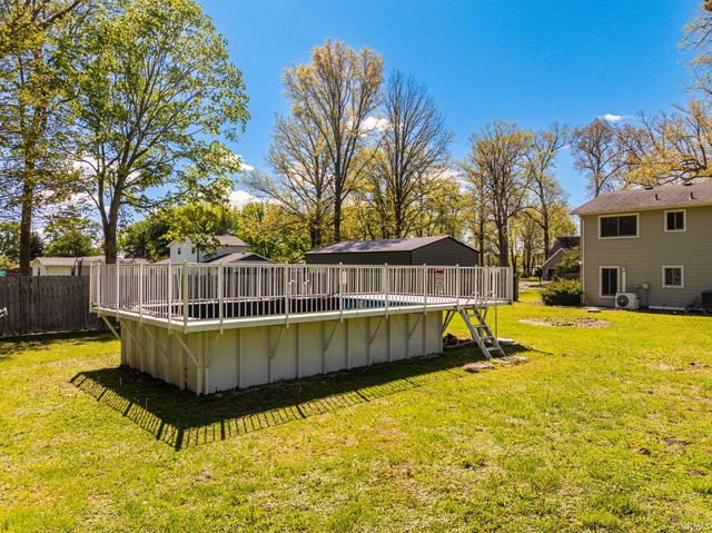 1504 W Tree Lane, Muncie, IN 47302
