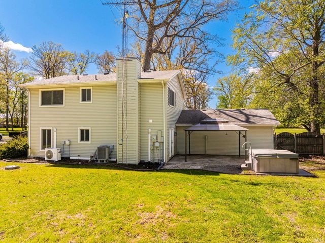1504 W Tree Lane, Muncie, IN 47302